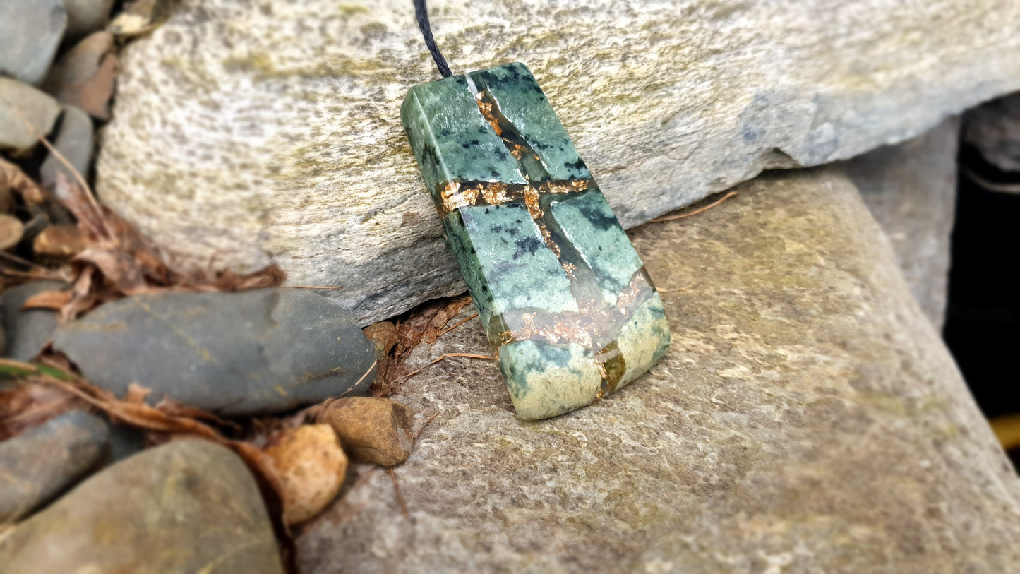 Extra Large Pounamu 22k Gold Leaf and Epoxy Resin Toki