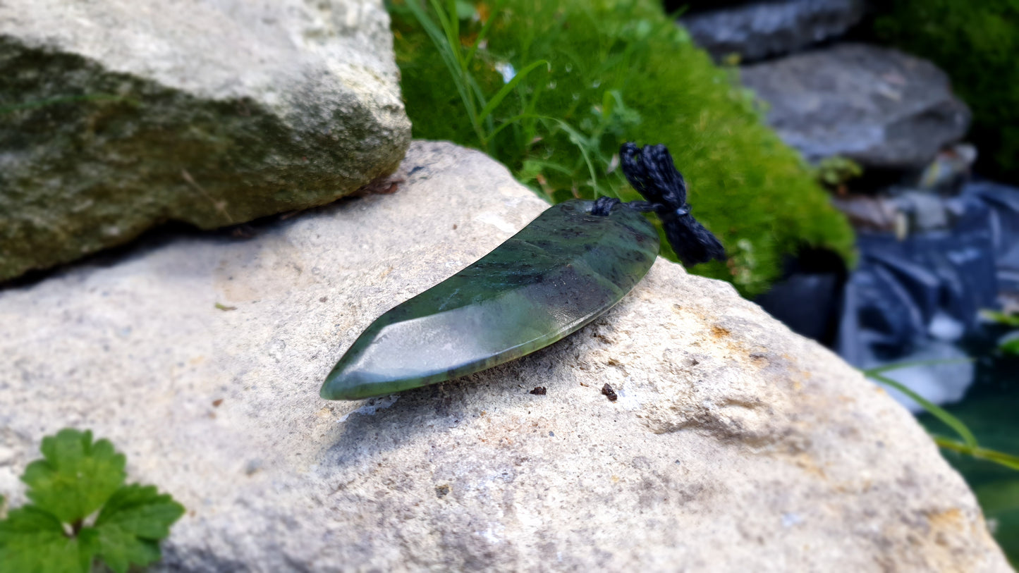 Extra Large Pounamu Niho