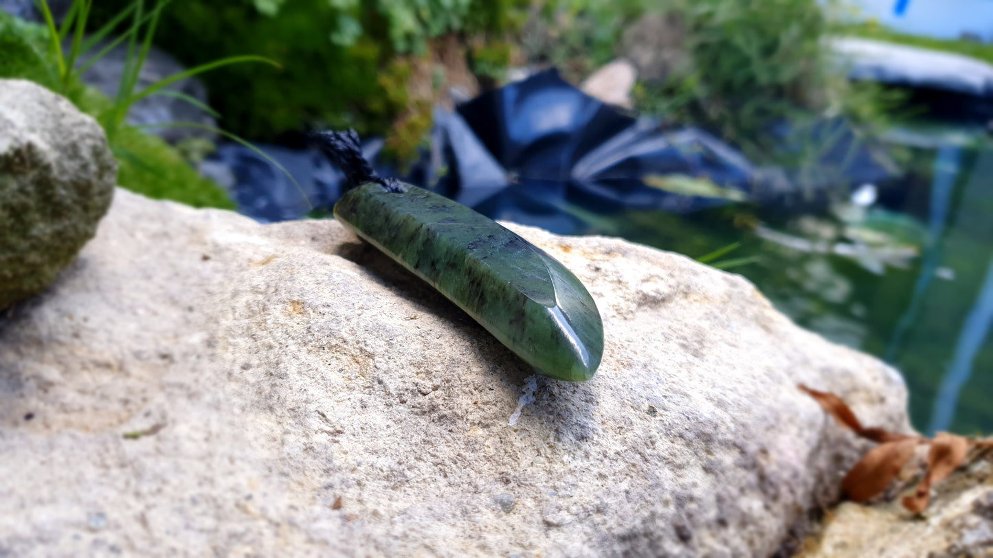 Extra Large Pounamu Niho