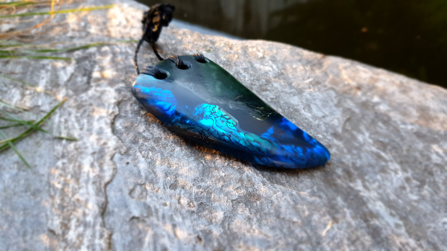 Extra Large Pounamu Paua & Epoxy Niho